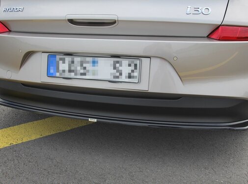 Maxton Design Maxton Design CENTRAL REAR DIFFUSER (WITHOUT VERTICAL BARS) HYUNDAI I30 MK3 HATCHBACK