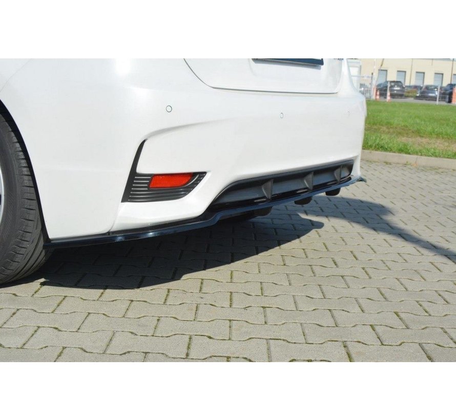 Maxton Design CENTRAL REAR DIFFUSER Lexus CT Mk1 Facelift (with vertical bars)