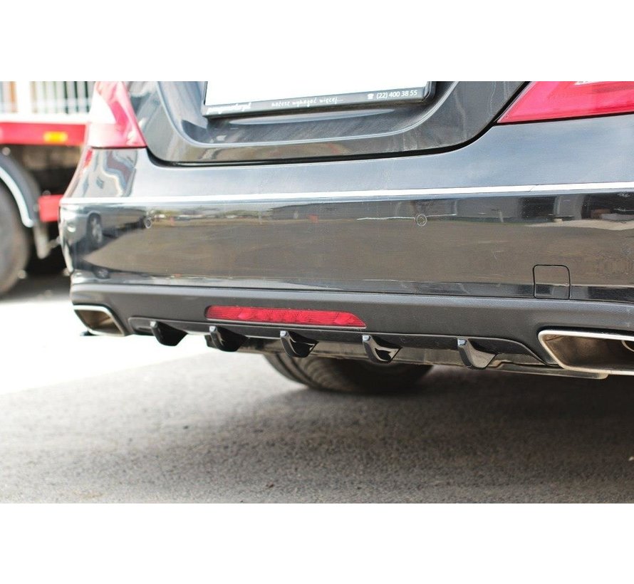 Maxton Design REAR DIFFUSER  Mercedes CLS C218