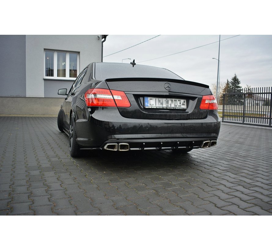 Maxton Design REAR DIFFUSER  MERCEDES-BENZ E63 AMG W212