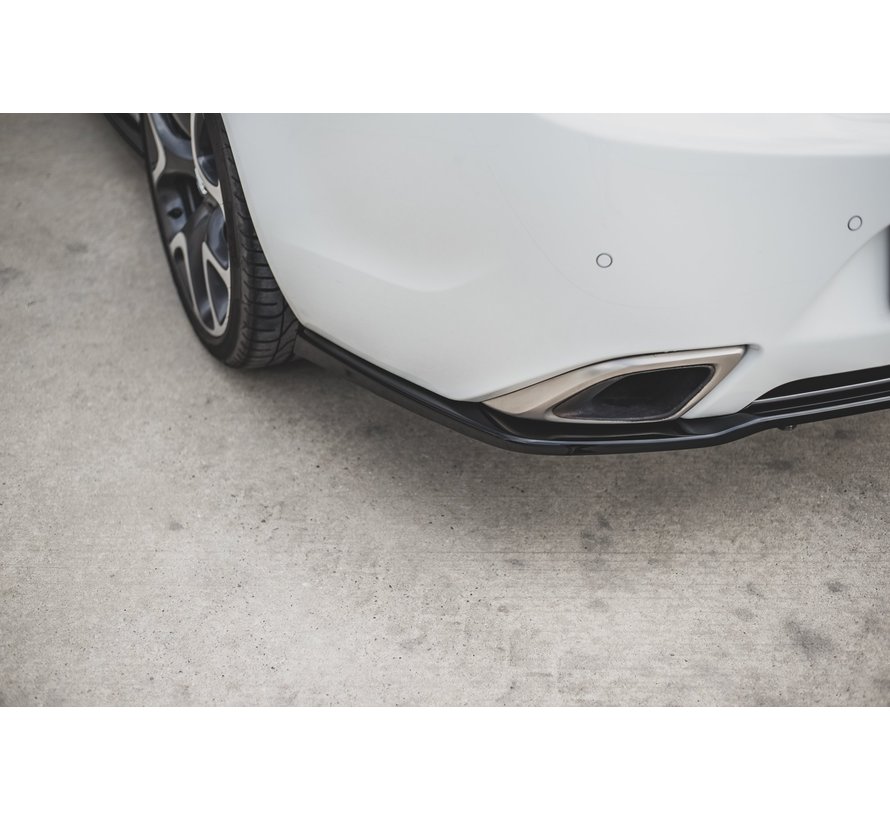 Maxton Design CENTRAL REAR DIFFUSER (with vertical bars) Opel Insignia Mk. 1 OPC Facelift