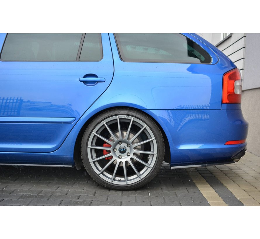 Maxton Design REAR SIDE SPLITTERS Skoda Octavia RS Mk2 / Mk2 FL Sedan / Combi