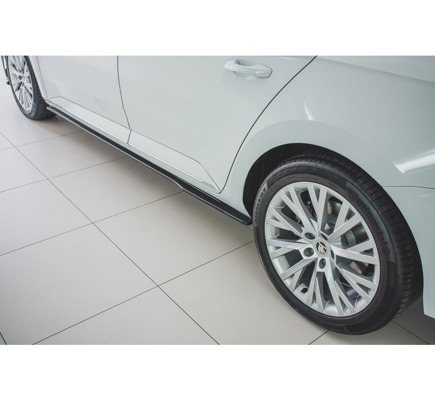 Maxton Design SIDE SKIRTS DIFFUSERS  Skoda Superb Mk3 FL