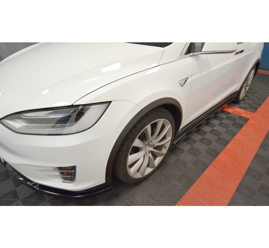 Maxton Design SIDE SKIRTS DIFFUSERS V.1 TESLA MODEL X