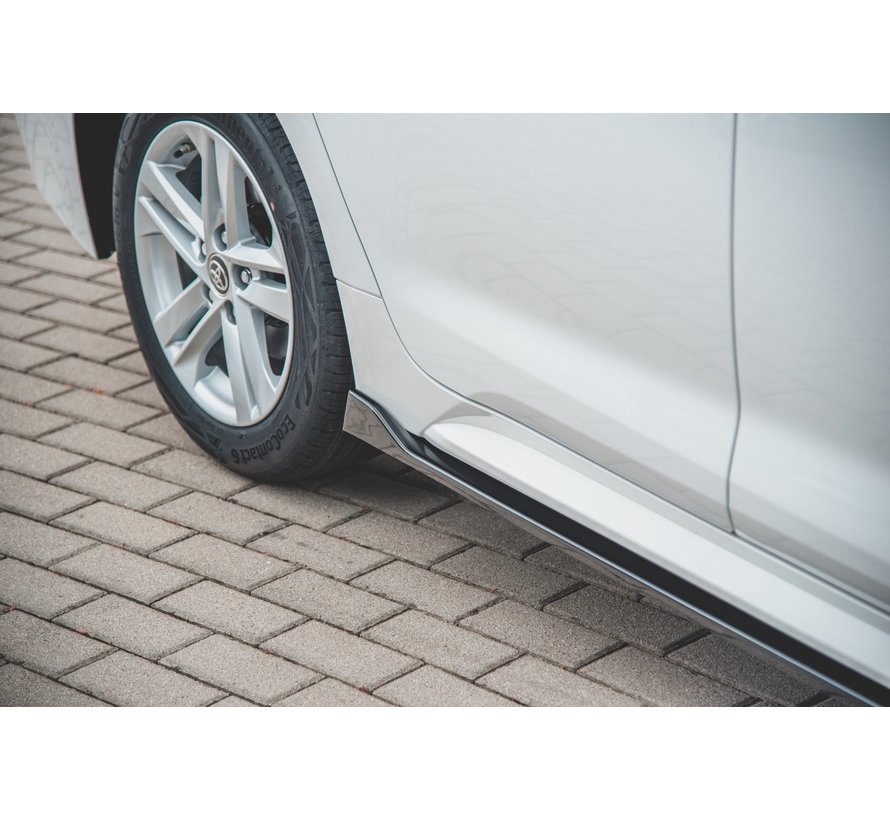 Maxton Design SIDE SKIRTS DIFFUSERS  Toyota Corolla XII Touring Sports
