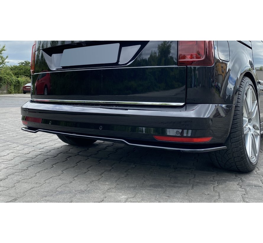 Maxton Design CENTRAL REAR DIFFUSER Volkswagen Caddy Mk. 4