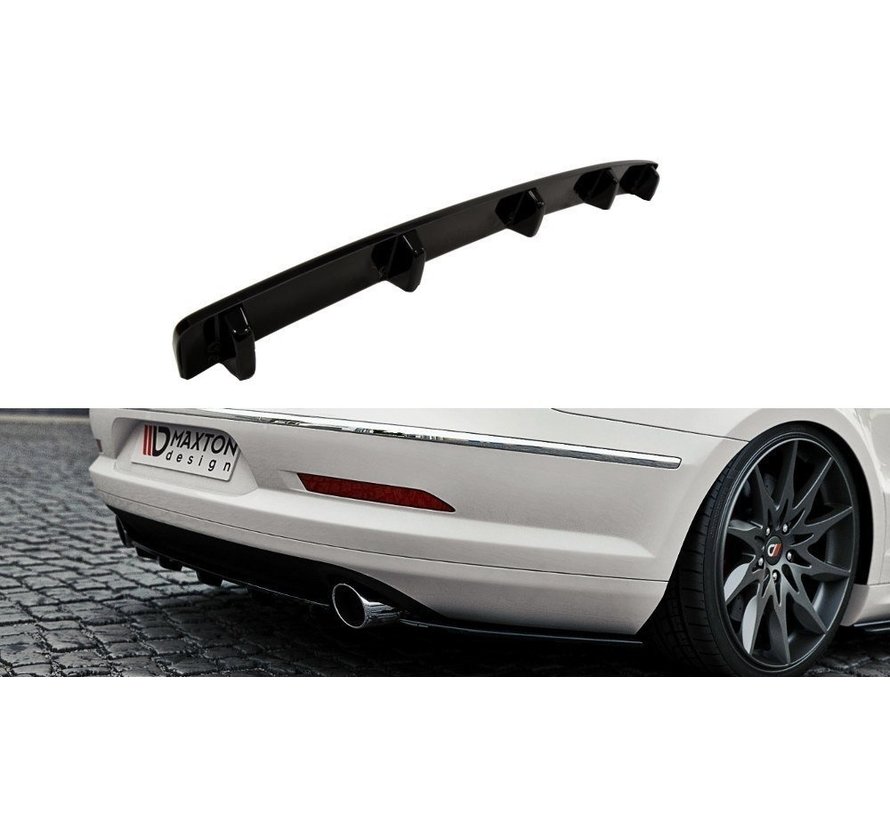 Maxton Design CENTRAL REAR SPLITTER VW PASSAT CC R36 RLINE (PREFACE) (WITH VERTICAL BARS)