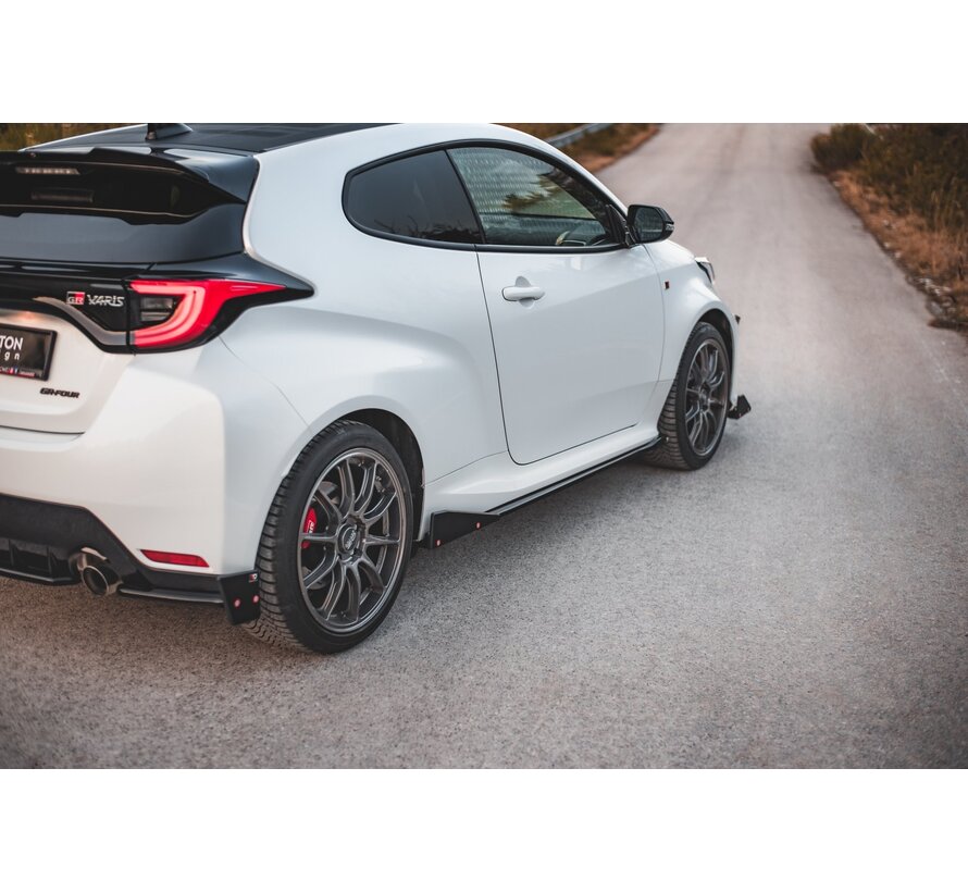 Maxton Design Side Skirts Diffusers V.2 + Flaps Toyota GR Yaris Mk4