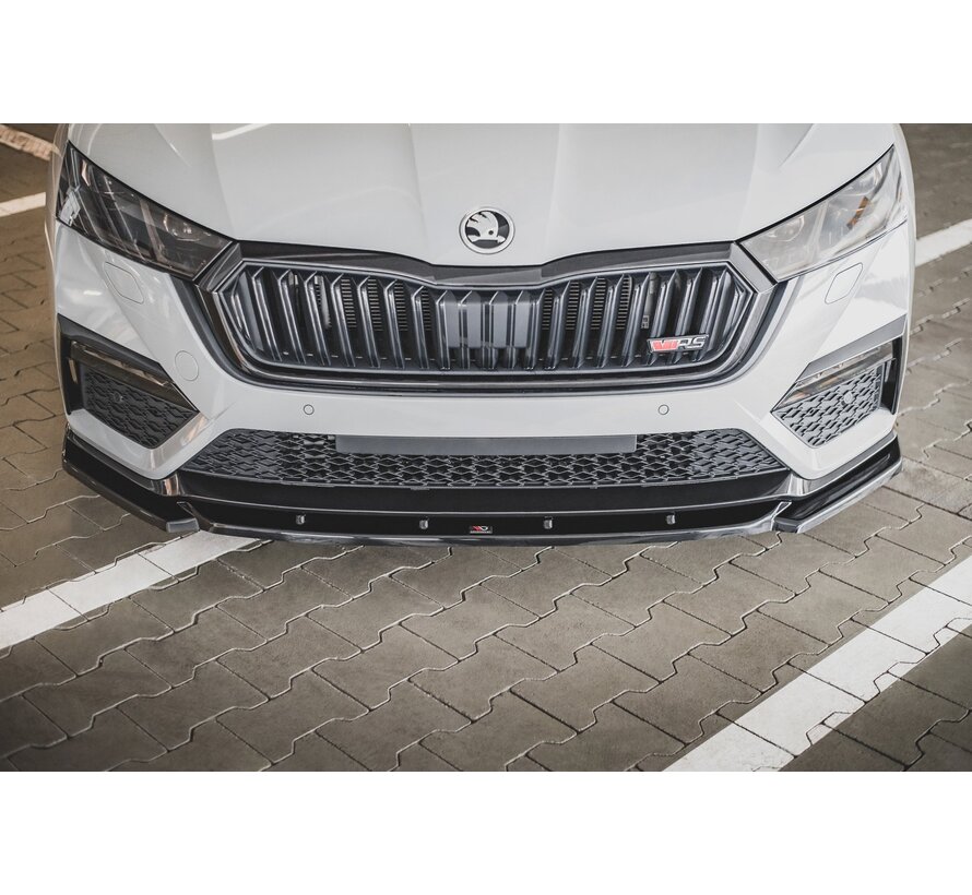 Maxton Design Front Splitter V.3 Skoda Octavia RS Mk4