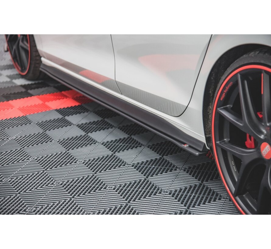 Maxton Design Racing Durability Side Skirts Diffusers Volkswagen Golf 8 GTI / GTI Clubsport