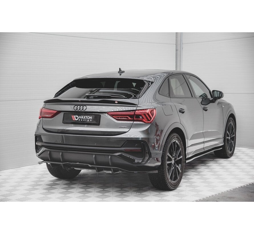 Maxton Design Central Rear Splitter (with vertical bars) Audi Q3 Sportback S-Line