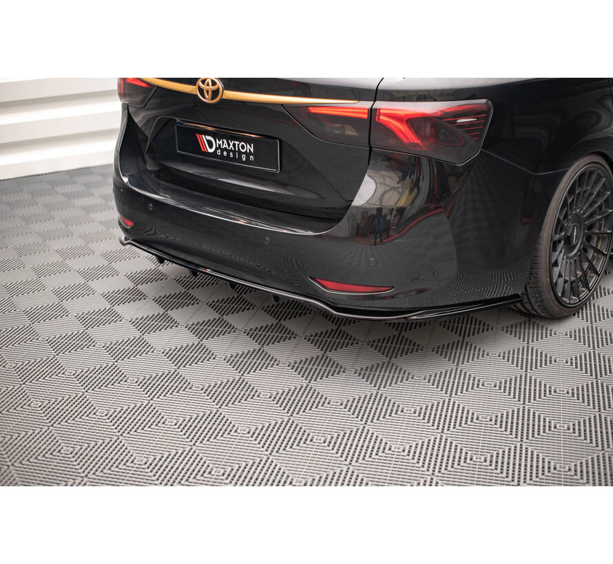 Maxton Design Central Rear Splitter (with vertical bars) Toyota Avensis Wagon Mk3 Facelift