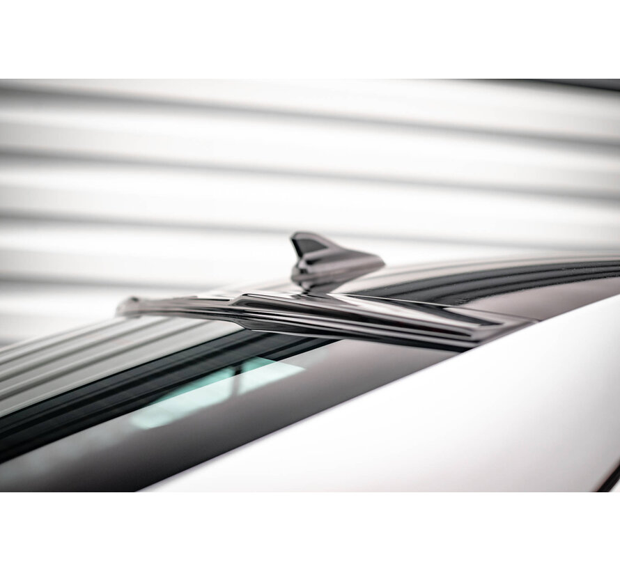 Maxton Design The extension of the rear window Skoda Octavia Liftback Mk4