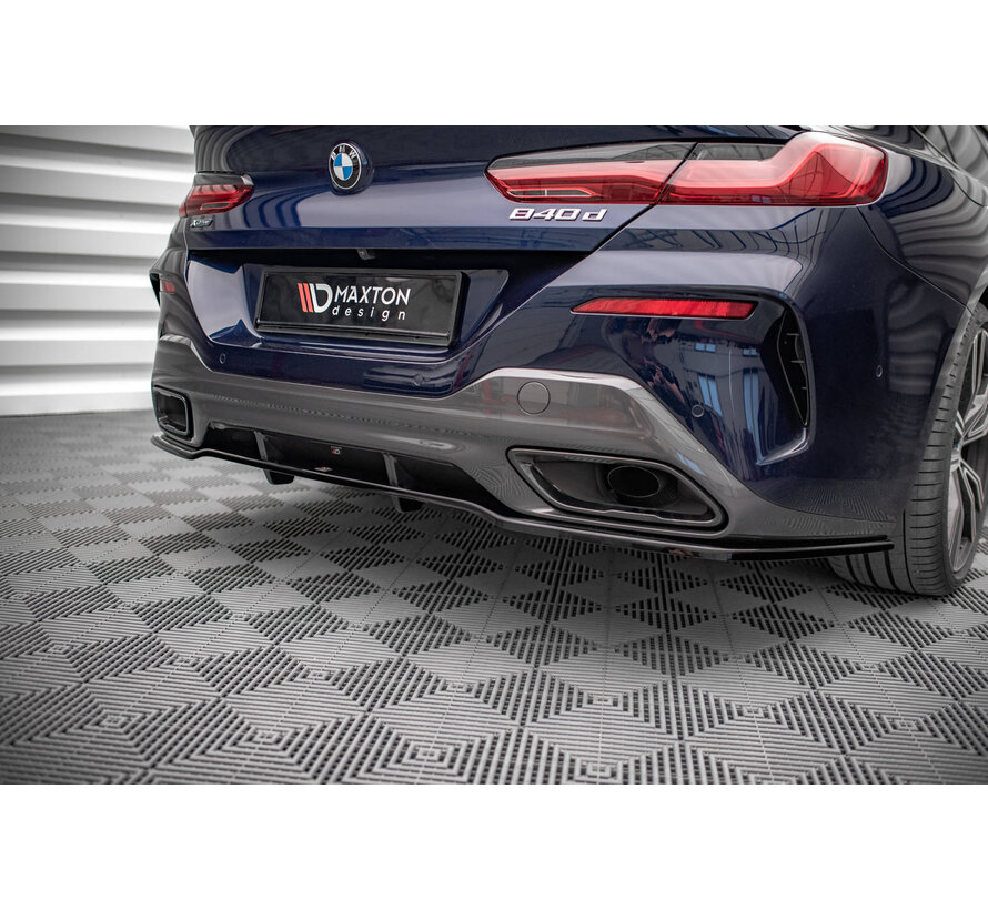 Maxton Design Central Rear Splitter (with vertical bars) BMW 8 Gran Coupe M-Pack G16