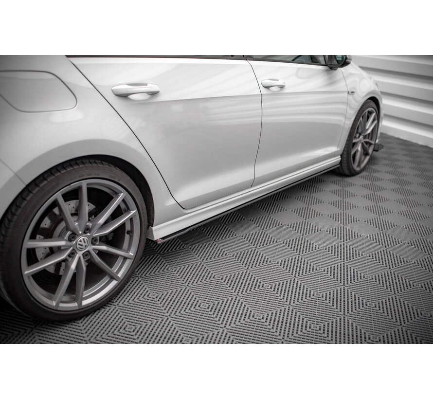 Maxton Design Street Pro Side Skirts Diffusers Volkswagen Golf R Mk7