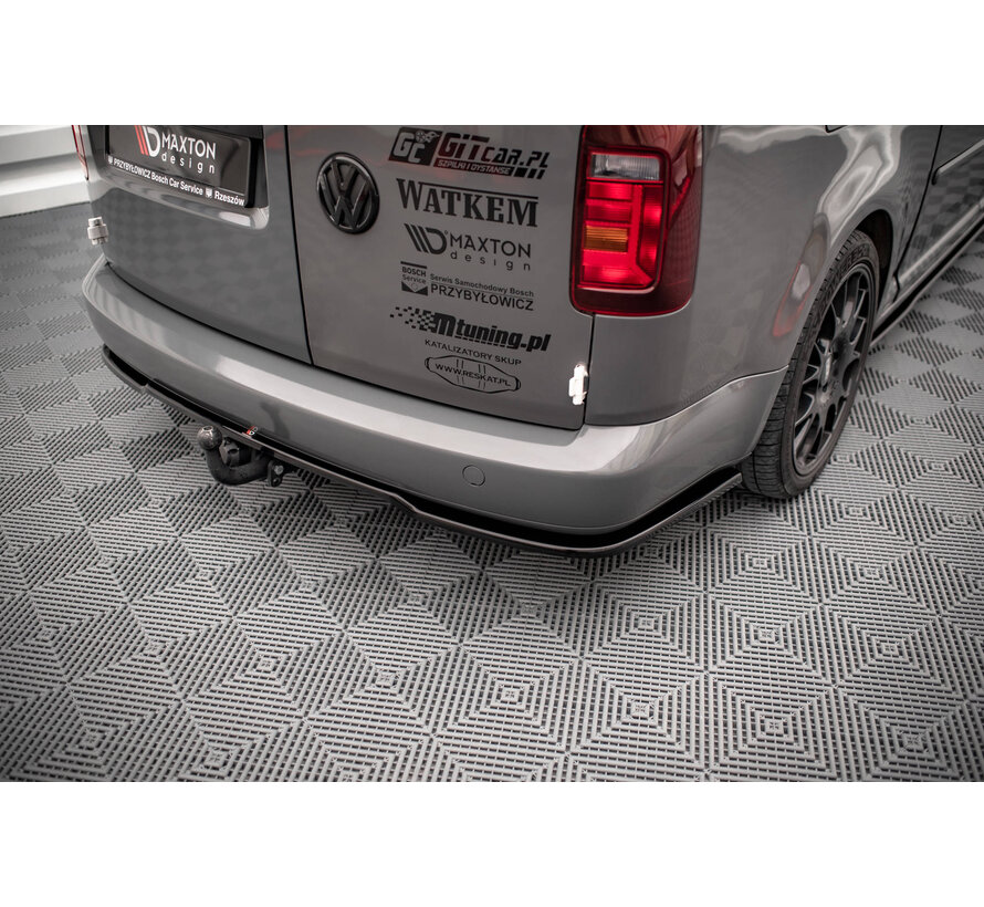 Maxton Design Central Rear Splitter for Volkswagen Caddy Long Mk3 Facelift