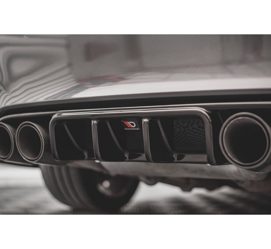 Maxton Design Rear Valance passend voor BMW M4 F82