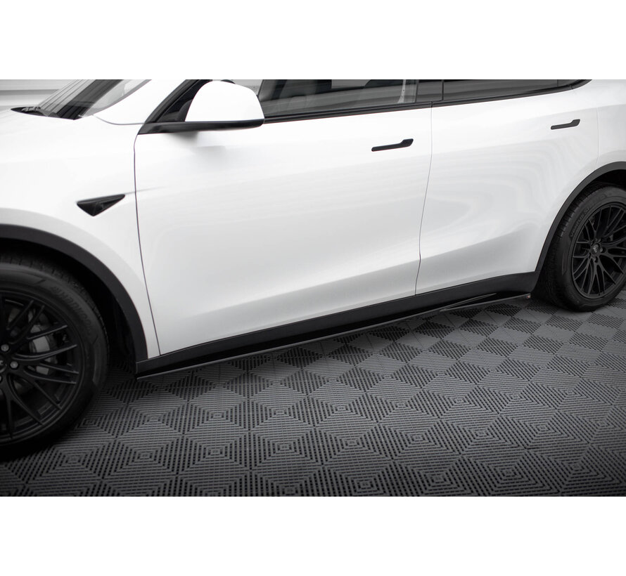 Maxton Design Side Skirts Diffusers V.1 Tesla Model Y