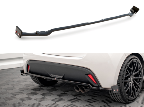 Maxton Design Maxton Design Central Rear Splitter V.1 + Flaps  Toyota Yaris Mk4