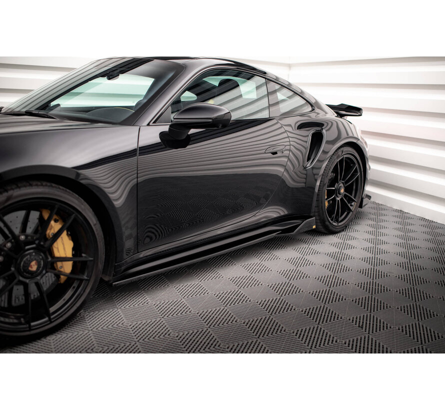Maxton Design Side Skirts Diffusers Porsche 911 Turbo S 992