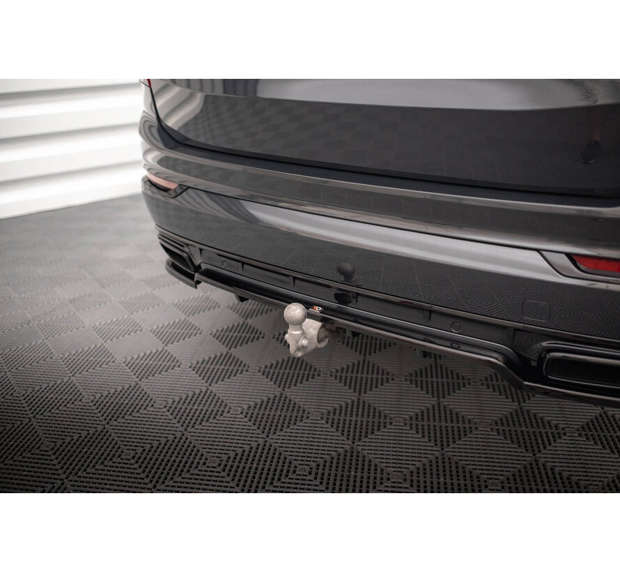 Maxton Design Central Rear Splitter (with vertical bars) Volvo XC90 R-Design Mk2 Facelift