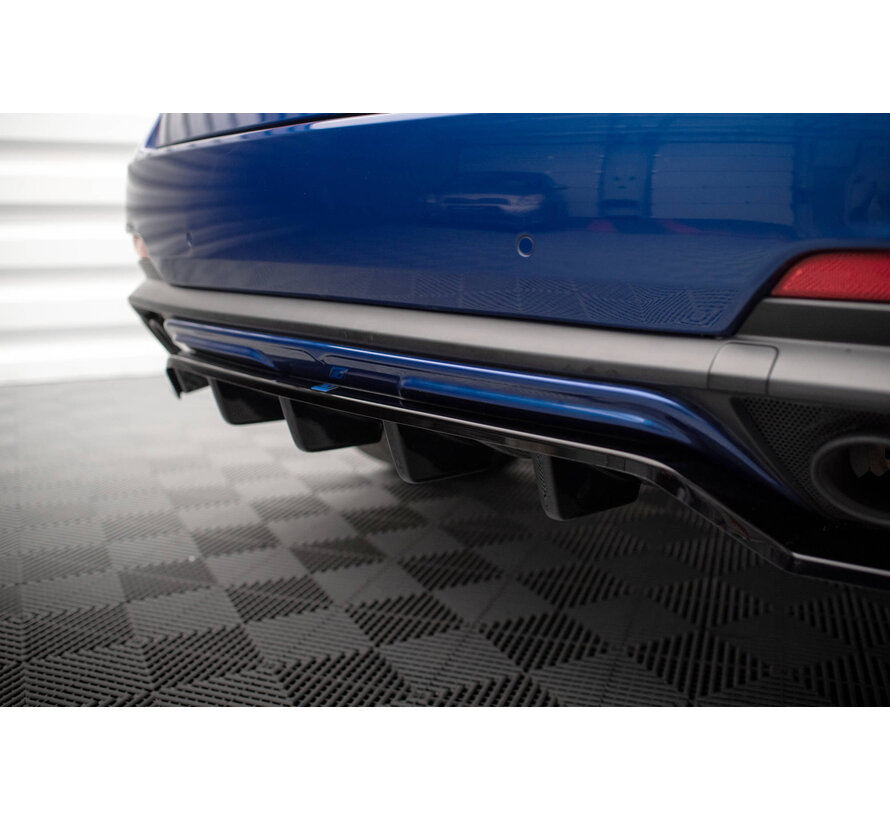 Maxton Design Central Rear Splitter (with vertical bars) Maserati Levante GTS Mk1
