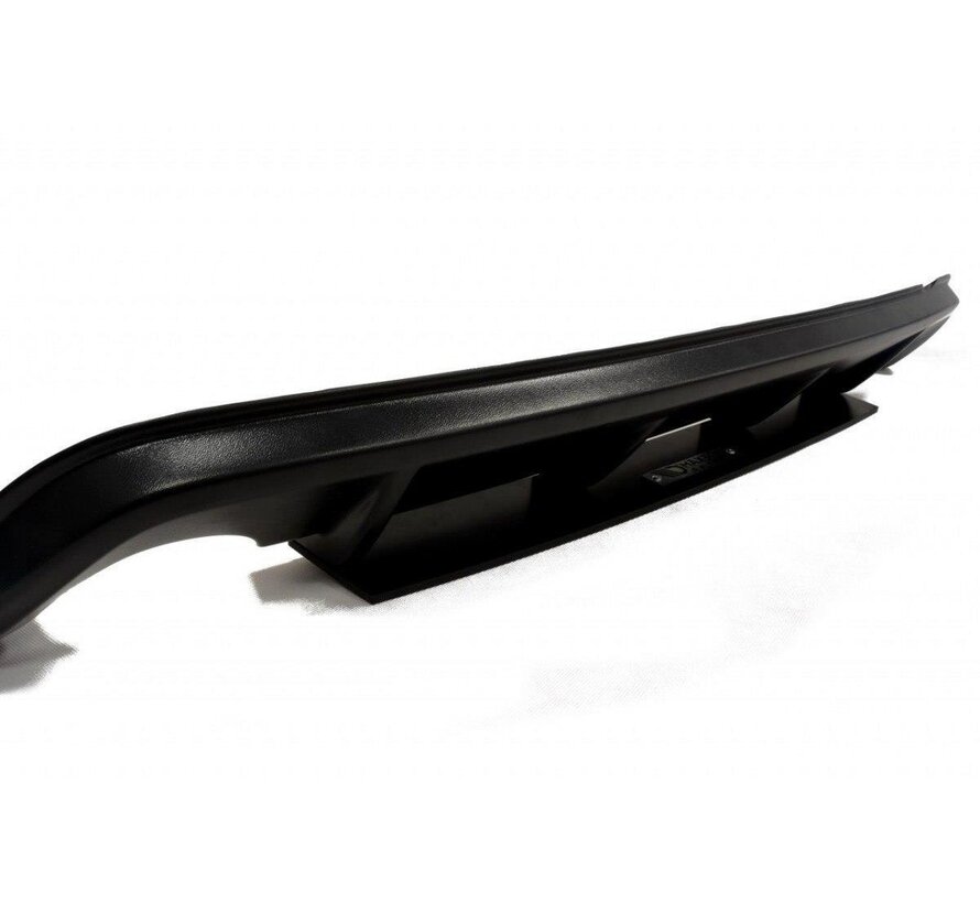 Maxton Design Central Rear Splitter Ford Focus ST Mk2