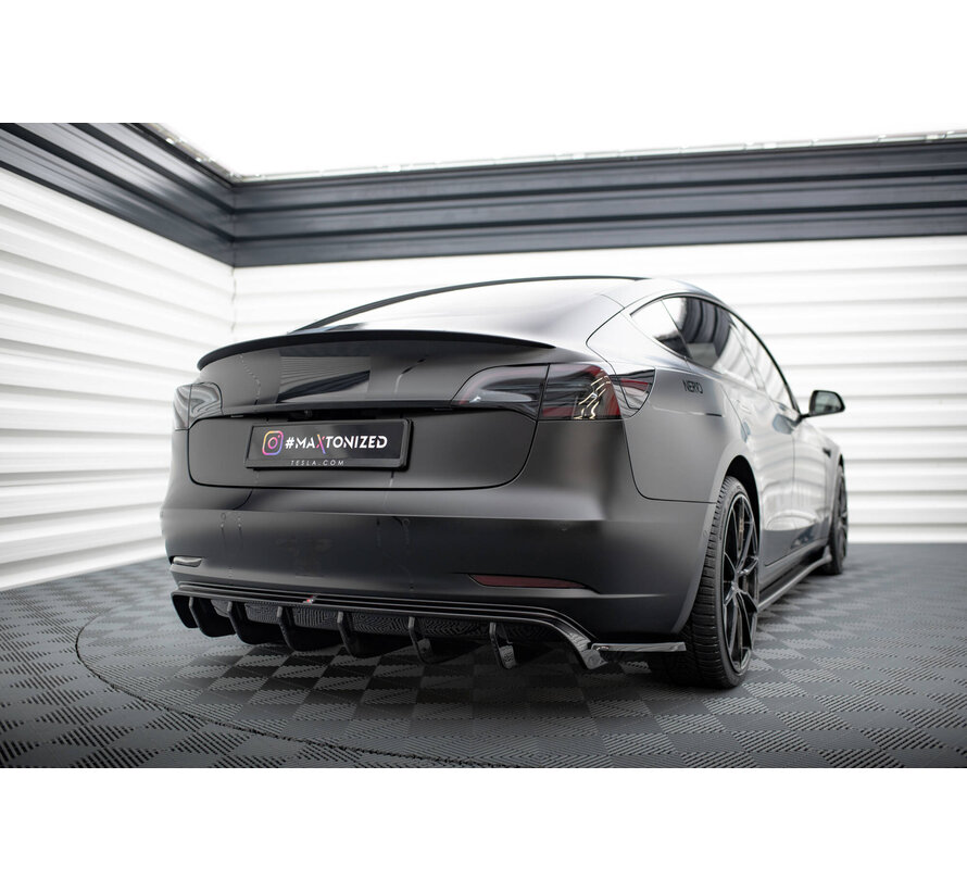 Maxton Design Rear Valance V.2 Tesla Model 3