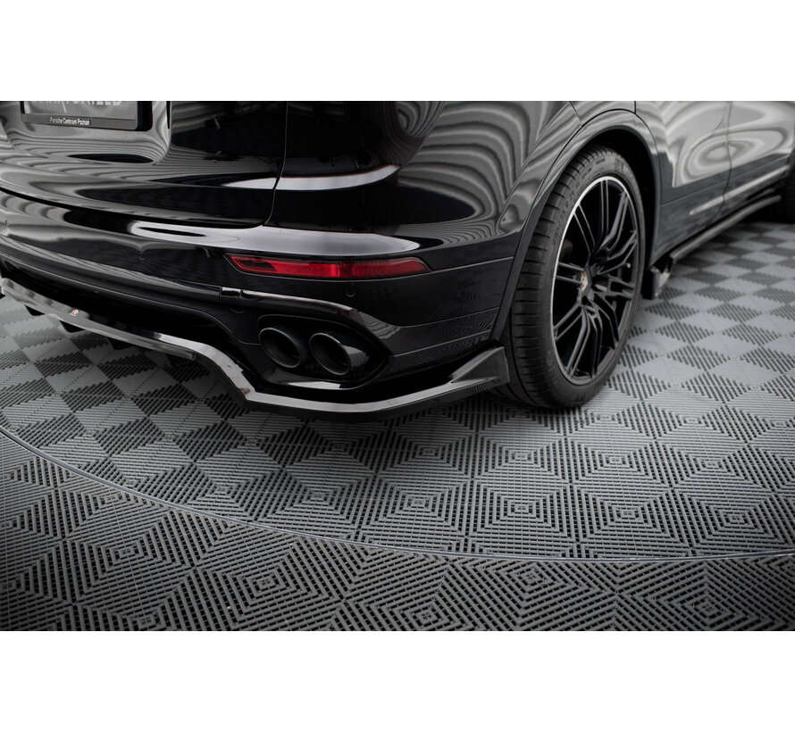 Maxton Design Central Rear Splitter (with vertical bars) Porsche Cayenne Mk2 Facelift