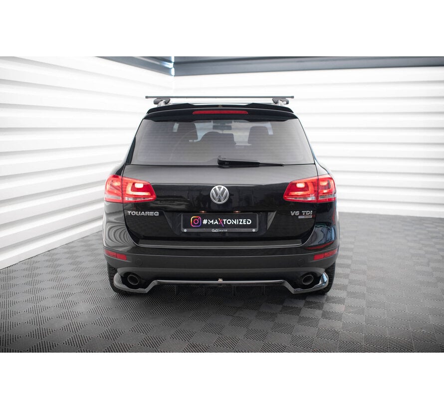 Maxton Design Central Rear Splitter (with vertical bars) Volkswagen Touareg Mk2