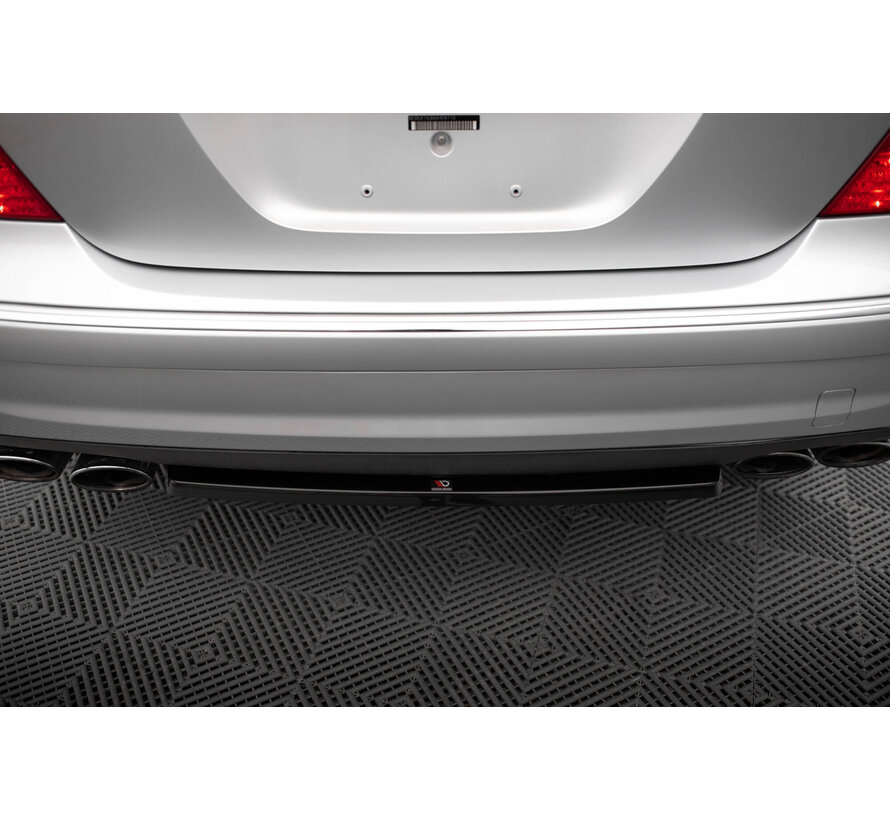 Maxton Design Central Rear Splitter for Mercedes-Benz E 55 AMG W211