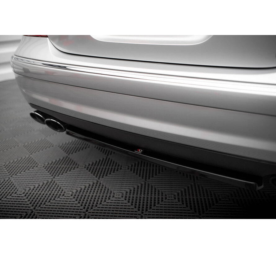 Maxton Design Central Rear Splitter for Mercedes-Benz E 55 AMG W211