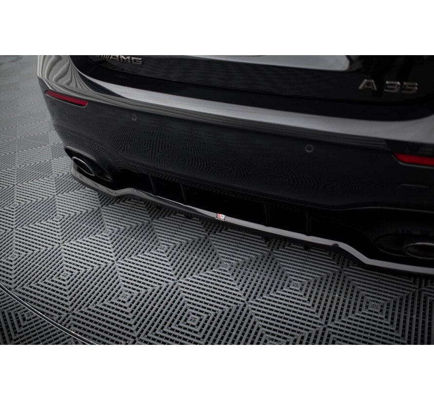 Maxton Design Central Rear Splitter (with vertical bars) Mercedes-AMG A35 Hatchback W177