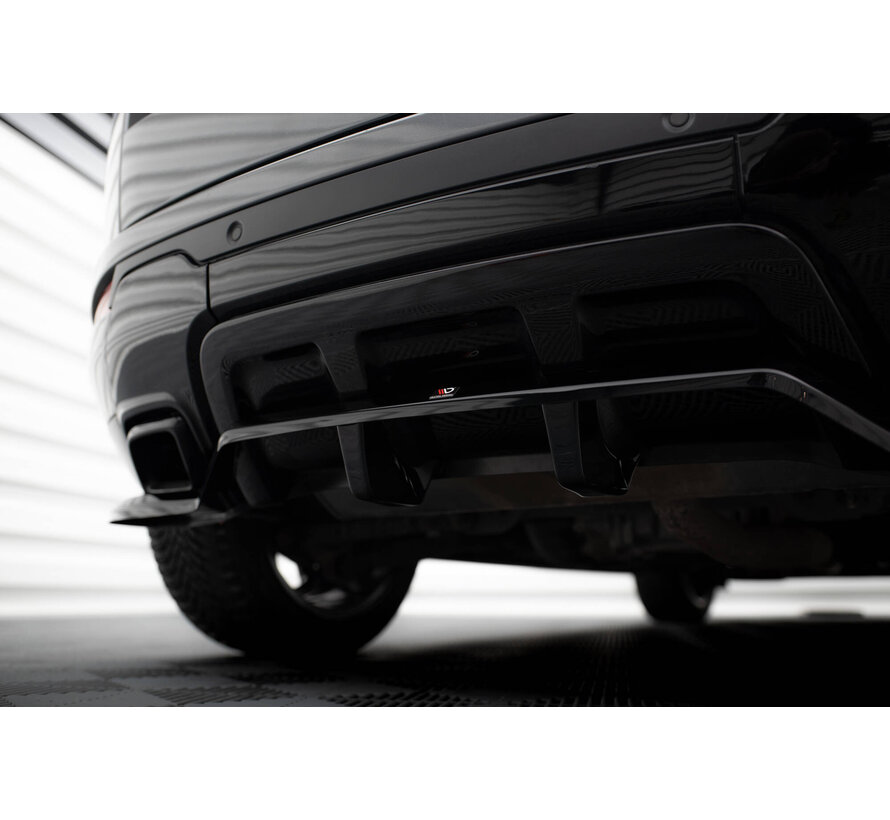 Maxton Design Central Rear Splitter (with vertical bars) Land Rover Range Rover Evoque Mk1 Facelift