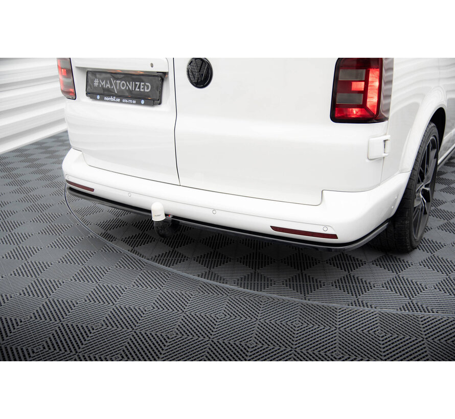 Maxton Design Central Rear Splitter Volkswagen T6 Long Facelift