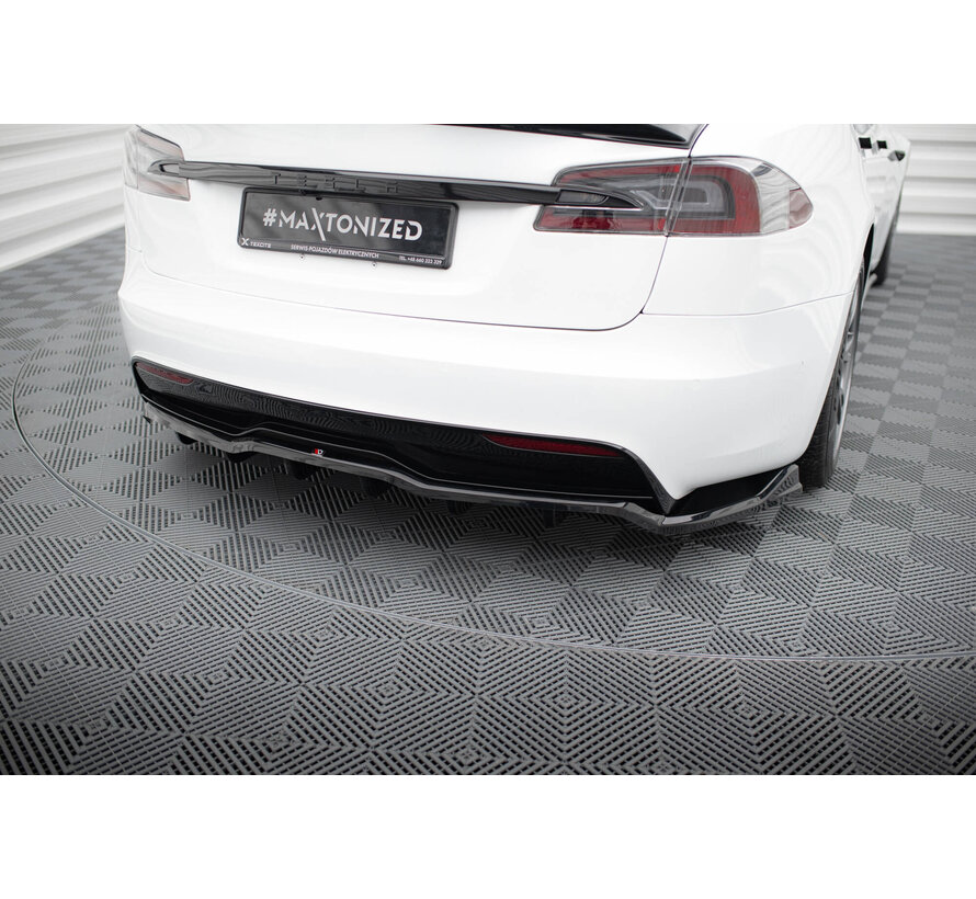 Maxton Design Central Rear Splitter (with vertical bars) V.1 Tesla Model S Plaid Mk1 Facelift