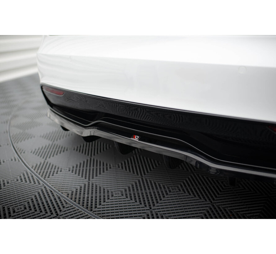 Maxton Design Central Rear Splitter (with vertical bars) V.1 Tesla Model S Plaid Mk1 Facelift