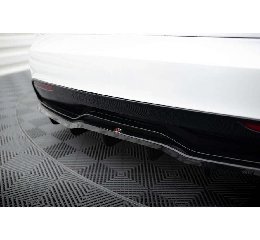 Maxton Design Central Rear Splitter (with vertical bars) V.2 Tesla Model S Plaid Mk1 Facelift