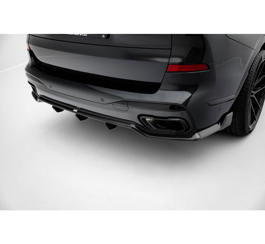 Maxton Design Prepreg Carbon Fiber Rear Diffuser BMW X7 M-Pack G07 Facelift