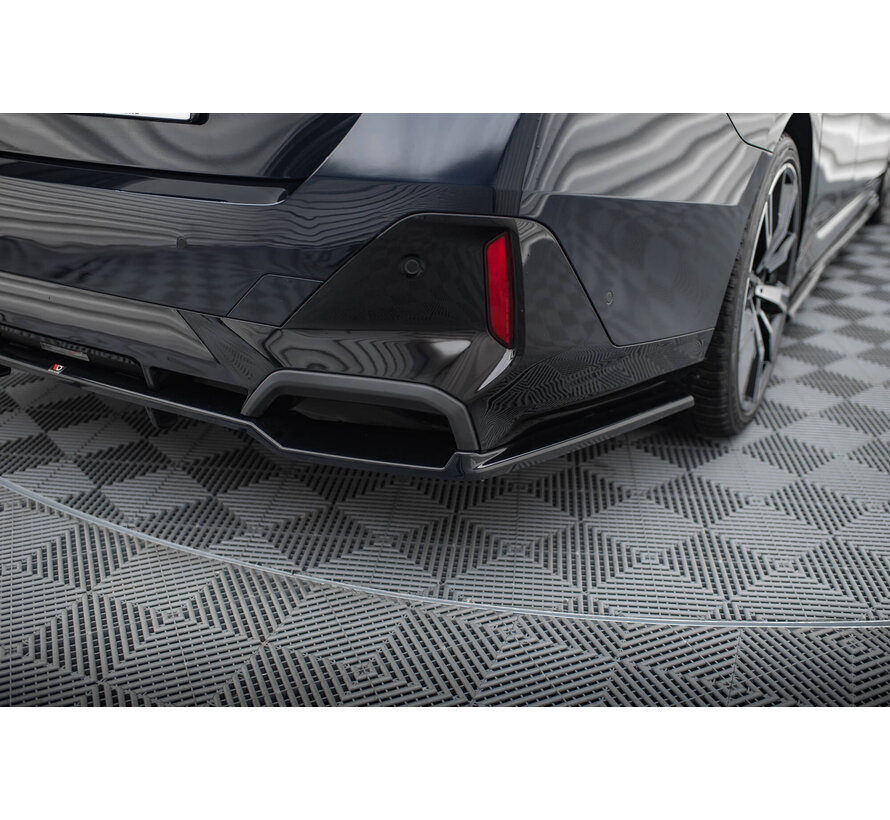 Maxton Design Rear Splitter (with vertical bars) V.2 BMW 5 / i5 M-Pack G60