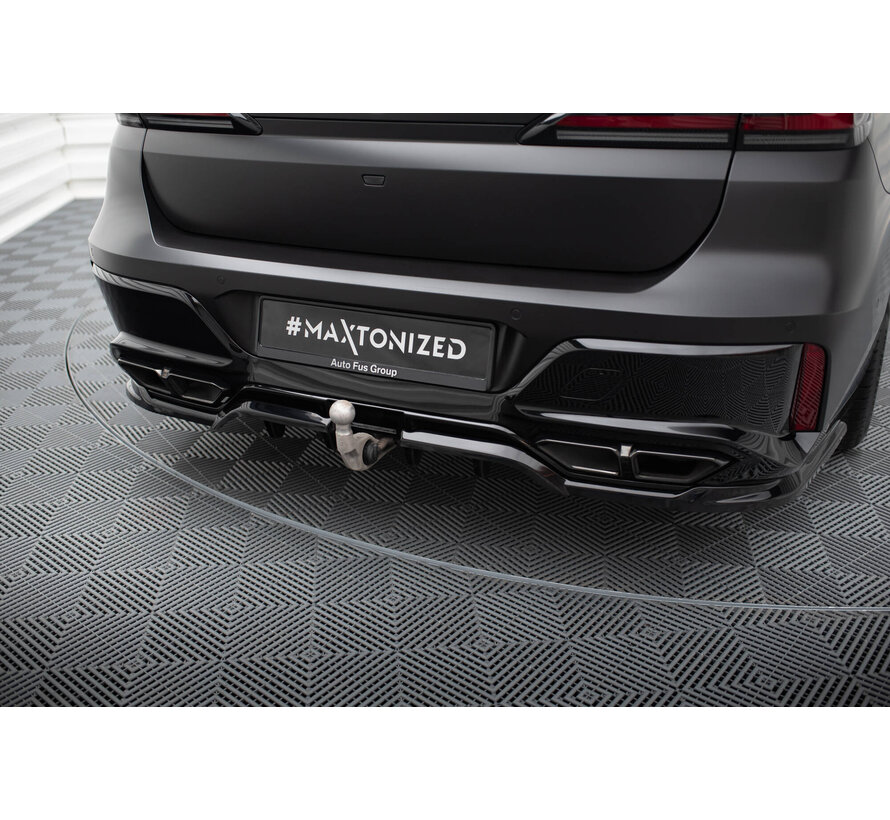 Maxton Design Rear Splitter (with vertical bars) BMW M760e G70