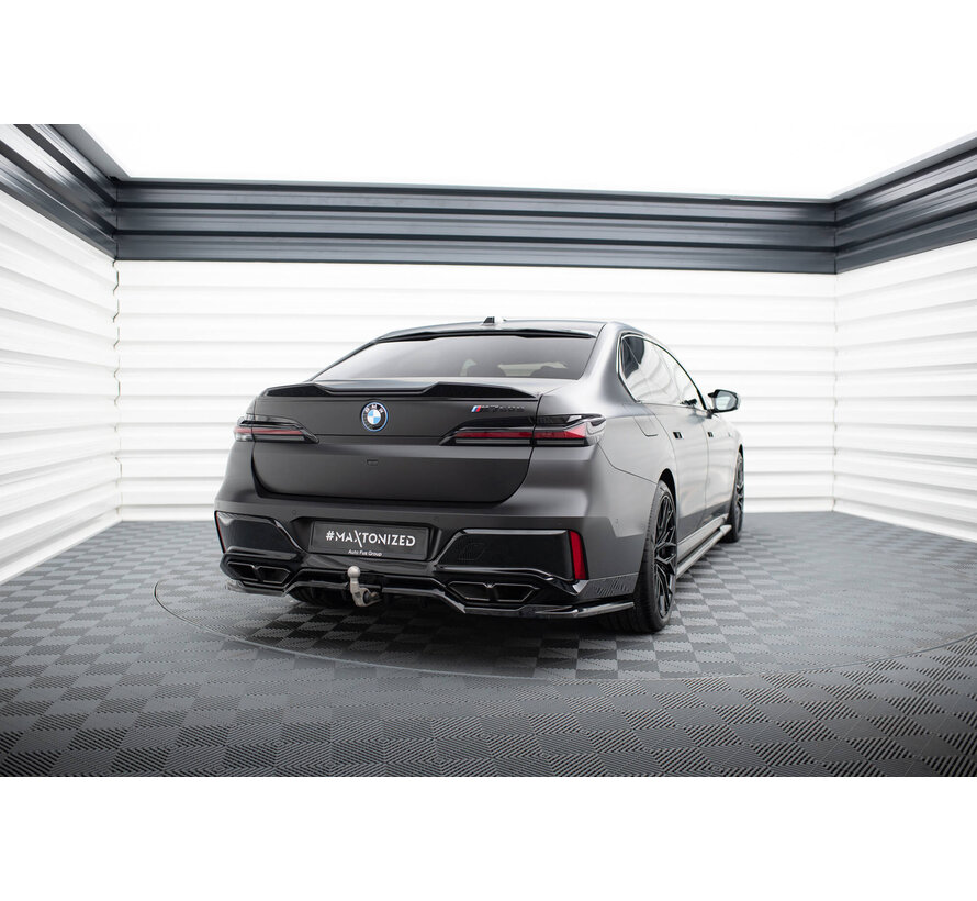 Maxton Design Rear Splitter (with vertical bars) BMW M760e G70
