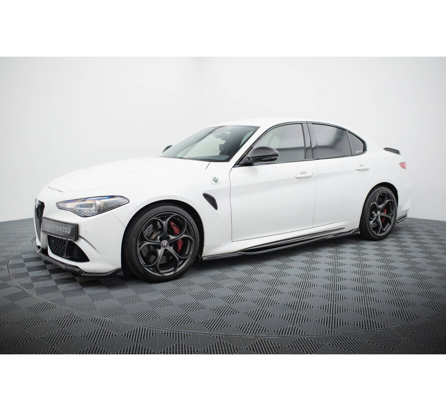Maxton Design Side Skirts Diffusers Alfa Romeo Giulia Quadrifoglio
