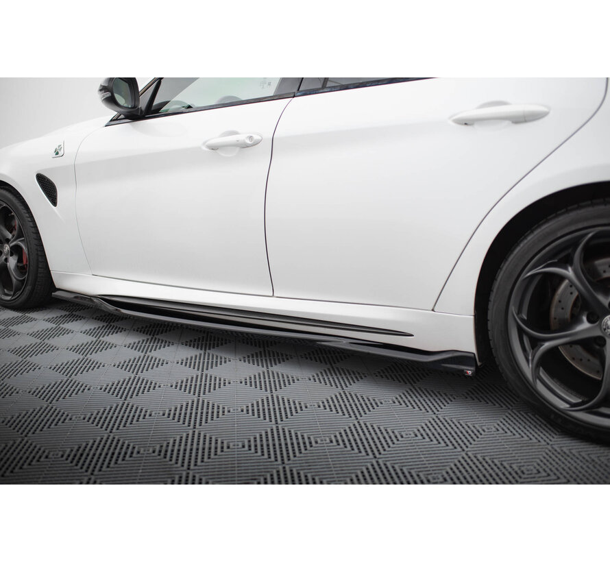 Maxton Design Side Skirts Diffusers Alfa Romeo Giulia Quadrifoglio
