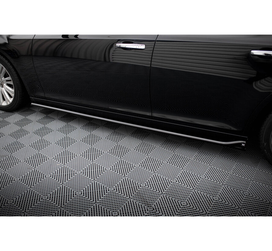 Maxton Design Set of Splitters Chrysler 300 Mk2
