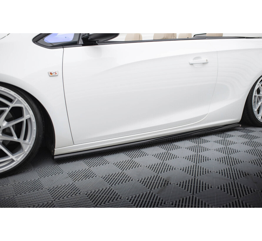 Maxton Design Set of Splitters Opel Cascada