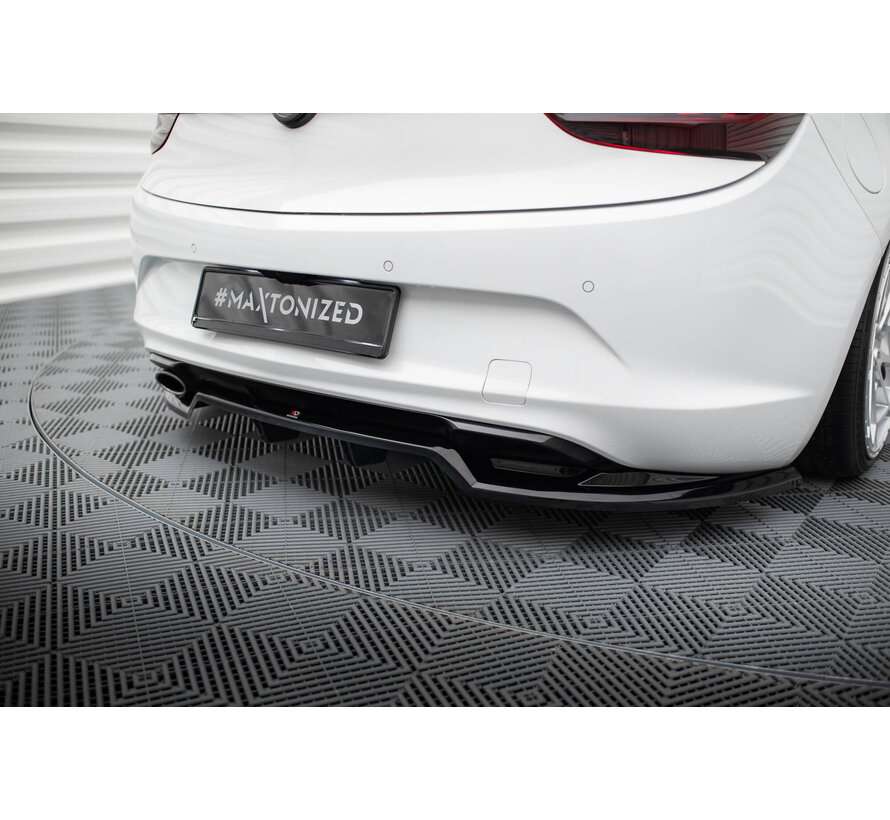 Maxton Design Set of Splitters Opel Cascada