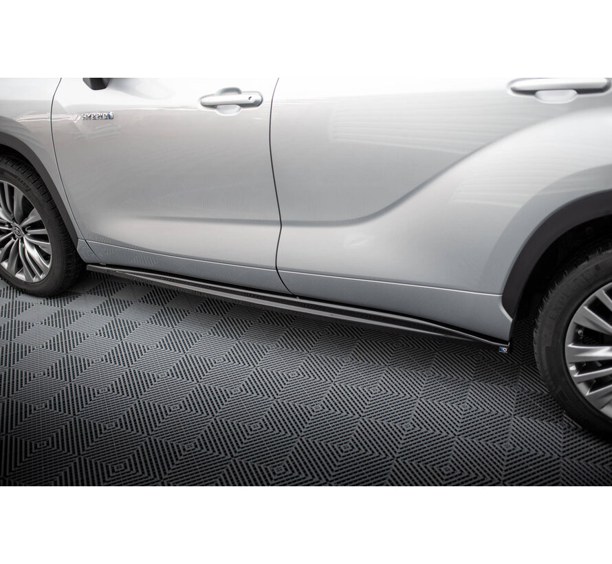 Maxton Design Set of Splitters Toyota Highlander Mk4