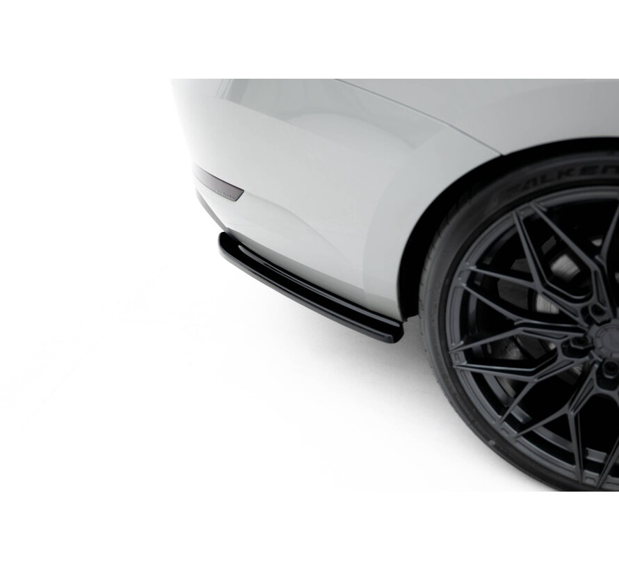 Maxton Design Set of Splitters V.1 Skoda Superb Liftback Mk3