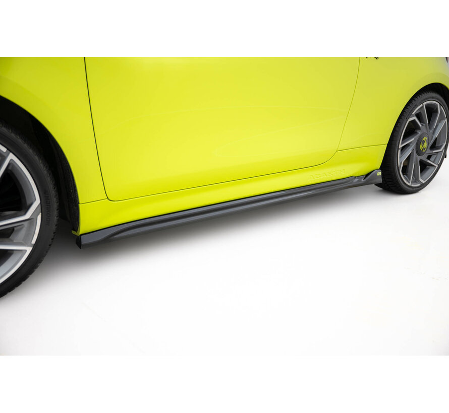 Maxton Design Side Skirts Diffusers Abarth 500e